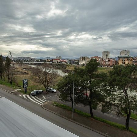 Lina - Pg, Moraca River Apartment Podgorica Ngoại thất bức ảnh