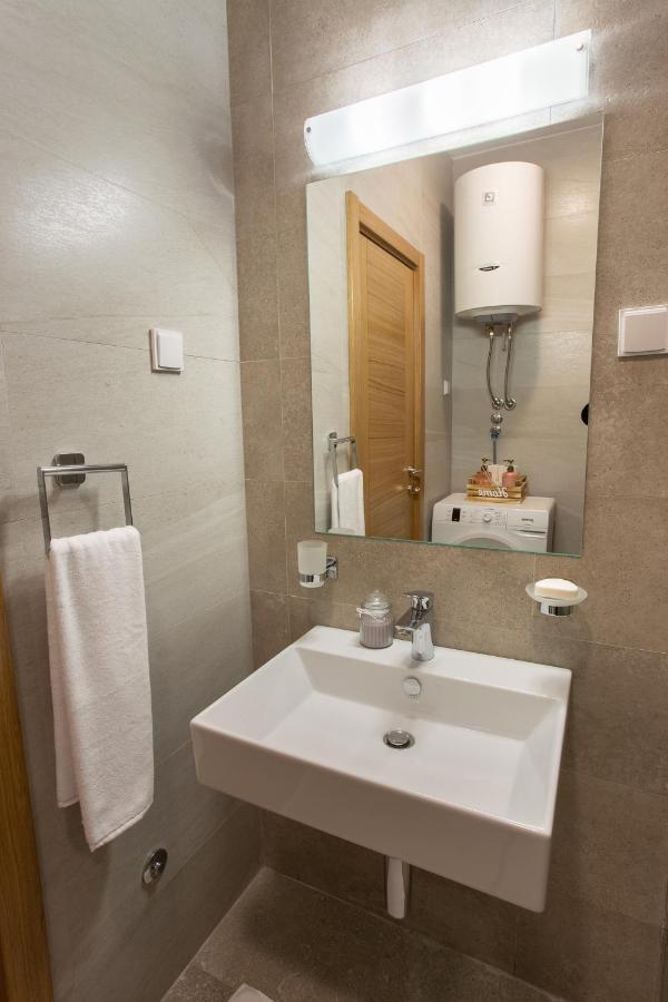 Lina - Pg, Moraca River Apartment Podgorica Ngoại thất bức ảnh